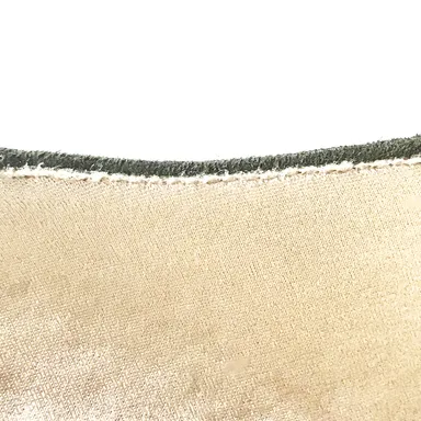 伸縮性や肌触り、通気性のいい生地材トリノクールライニングに変更可能(オプション)