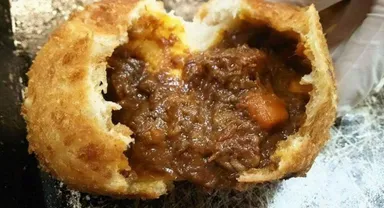 牛肉ゴロゴロカレーパン