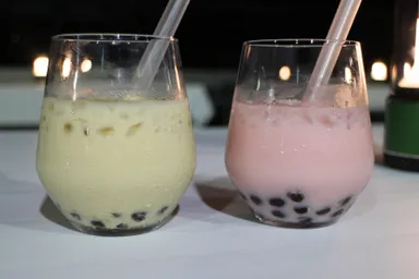 タピオカ（カルーアミルク、イチゴミルク）