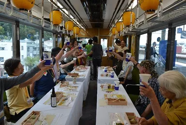 特別列車車内のイメージ