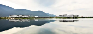 キャンパスのレイクサイドビュー