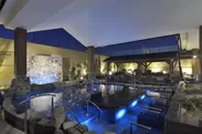 幻想的な天然温泉の露天風呂