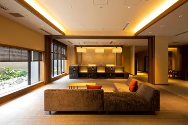 京都八条口フロントロビー