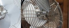 金属製の羽根