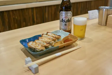 肉汁たっぷり餃子とビールセット 690円