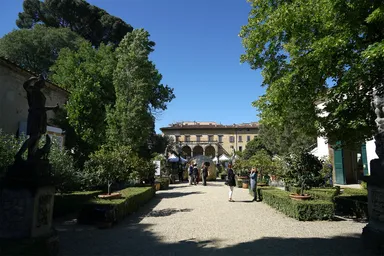 展示会場「Corsini 庭園」