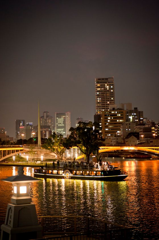 舟遊びは大人の粋な夕涼み。
「ひまわり納涼ビアクルーズ」
7月10日（水）運航開始！