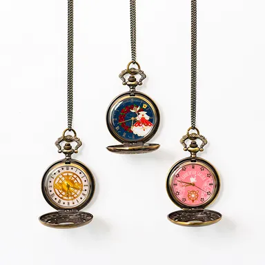 懐中時計：各2,200円(3種展開)