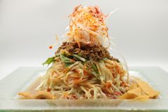 銀座・新宿、北海道札幌で行列のできる辛シビ担担麺『175°DENO担担麺神田駅北口店』が6月オープン！フォトジェニックで大人気「冷し汁なし担担麺」7/1より提供