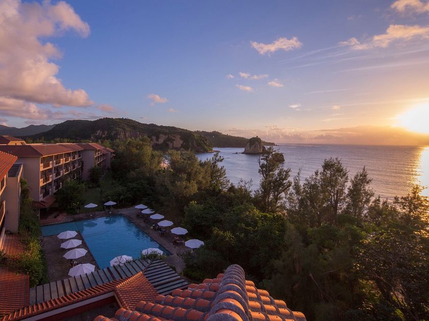 「星野リゾート　西表島ホテル」
2019年10月1日リブランドオープン
7月1日予約受付開始