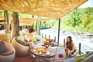 【奥入瀬渓流ホテル】渓流テラス朝食_食事イメージ