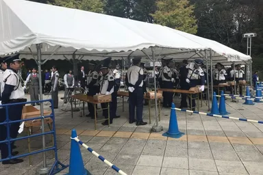 入場ゲートでの警備体制