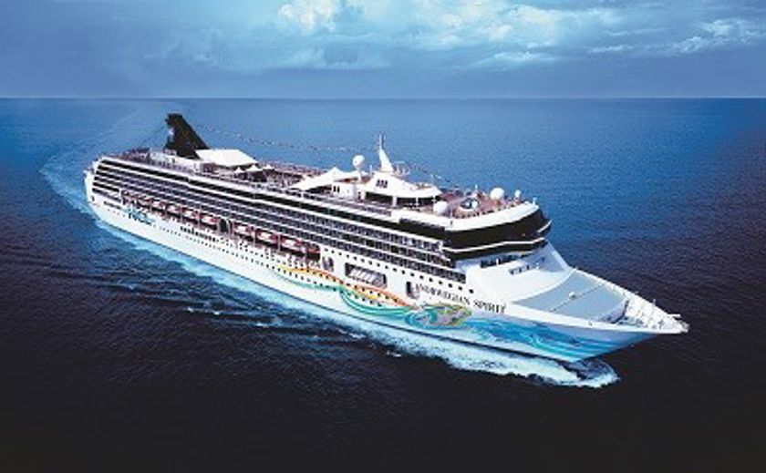 2020年GW横浜発着 人気のクルーズ2隻 ハーフチャーター
5月1日（金）発「ノルウェージャン・スピリット」
5月2日（土）発「セレブリティ・ミレニアム」