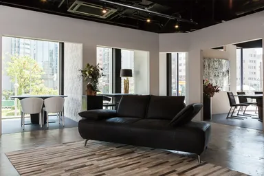 TOWERZギャラリー内観イメージ_1