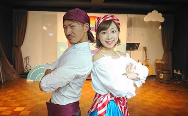 船内ライブショーでのお魚バルーンプレゼント