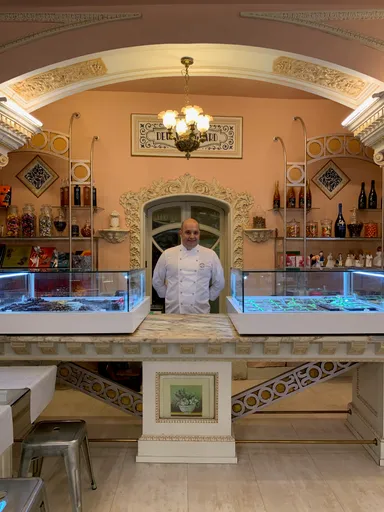 スペインの老舗ケーキ店