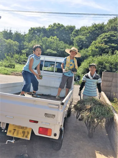 第2回最優秀作品　畑仕事はたいへん