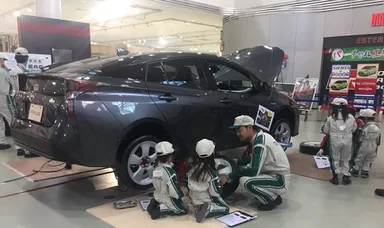 クルマメンテナンス