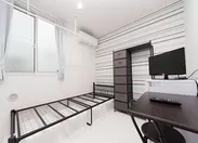 ■個室(ベッド、机、収納付き)