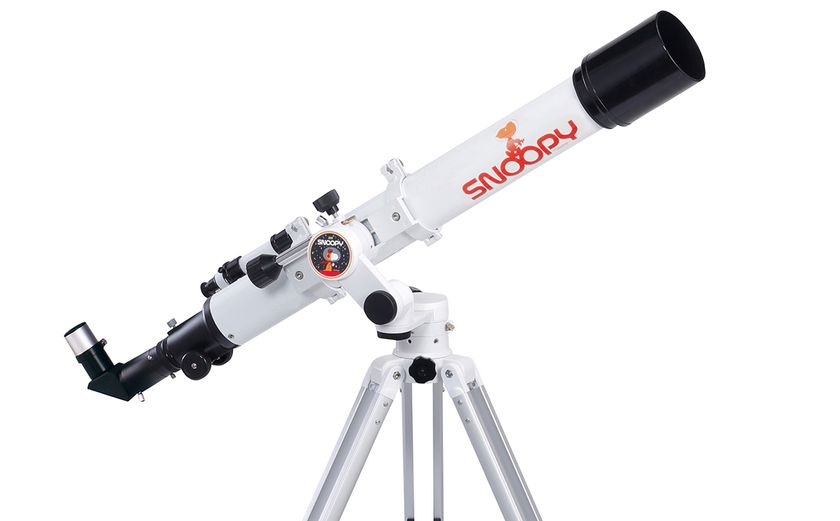 スヌーピーとピーナッツの仲間たちをデザインした
オリジナルの天体望遠鏡や双眼鏡を、2019年8月7日（水）に発売