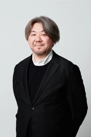 特別講演を行う菅野 薫氏