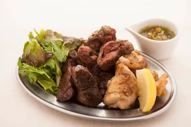 ブラジリアン酒場デビル：シュラスコ牛ランプ