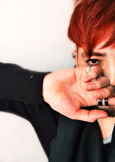 ダンサー：Mayong K Sato