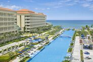 日本人旅行者も大注目の人気デスティネーション：ベトナム・ダナンのビーチリゾートホテル　シェラトングランド・ダナンリゾート　ベトナムで最も美しいビーチやユネスコ世界遺産を楽しめるダナンでの法人向けミーティング・カンファレンス＆イベント対応サービスを提供