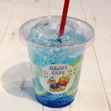 コラボ特製シール付きラムネソーダ