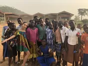 ガーナの子供たちとLara