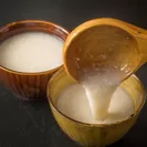甘酒は米と麹から作られていて点滴に匹敵するほどの栄養です
