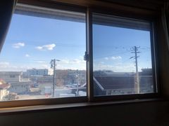 部屋の中からはスッキリ景色が見えます！