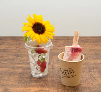 アイス「ローズ」＆フラワーフラッペ_日比谷花壇