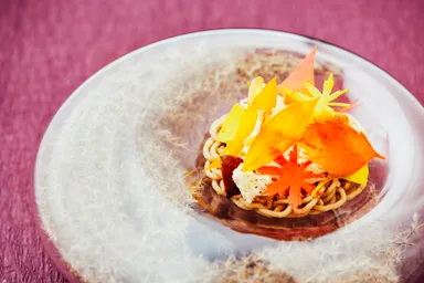 【軽井沢ホテルブレストンコート】デザートコース　デセール・ド・ノワ　2品目：もみじ狩り_02