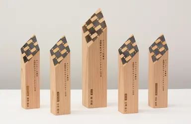 受賞者トロフィー