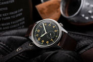 時計ブランド「アウトライン(OUTLINE)」第2弾は日本製機械式で3万円台。1940年代の軍用時計を忠実に再現した新作！