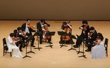 文化ホールでのコンサート演奏