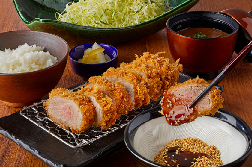 「とんかつ新宿さぼてん」本店リニューアル
本店限定！数量限定！
スペイン産 純血デュロック豚
超希少なヒレ肉のとんかつ御膳が新発売 