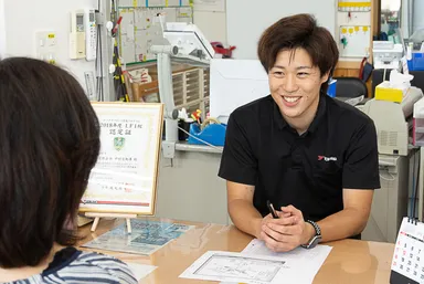 フロントでの接客