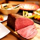 東京池袋「肉バル Bar＆Grill motto(モット)」で“塊肉のローストビーフ”が半額！8月12日から期間限定開催！