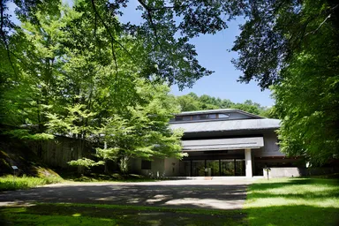 セゾン現代美術館