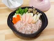 ピンクのぽかぽか岩下の新生姜餃子鍋