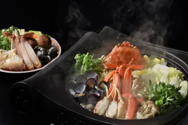 【界 出雲】タグ付き活松葉蟹づくし会席_蟹すき鍋