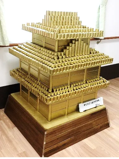 昨年、制作した黄金の天守閣