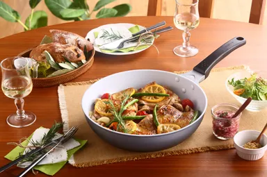 セラブリッド フライパン使用イメージ