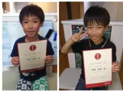 3級合格時6歳(左)、2級合格時8歳(右)と各級の最年少記録を樹立。