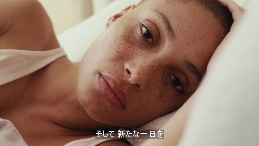 H&M、2019年秋の「Conscious(コンシャス) Collection」9月12日（木）発売！
使用済みペットボトルから生まれたサステイナブル素材「リサイクル・ポリエステル」に着目
＜キャンペーンムービーも公開＞ ペットボトルの再生過程を、「女性の日常生活」で表現