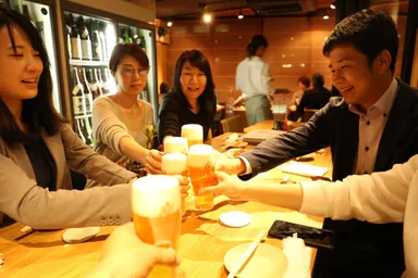 恵比寿の企業の皆さんも乾杯