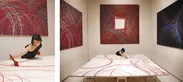 （画像左から）國久真有、第22回岡本太郎現代芸術賞展写真提供：川崎市岡本太郎美術館