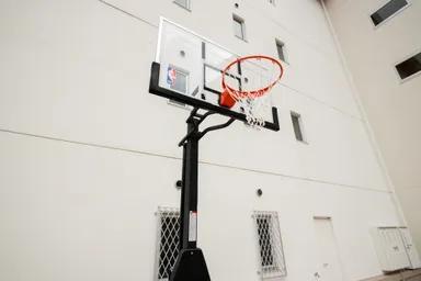 アスレチックコーナー内　3on3バスケットゴール